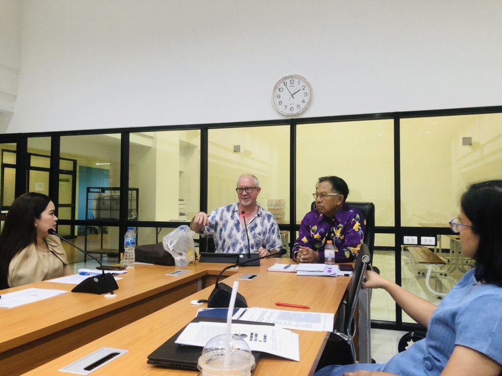 ทีมนักวิจัยของสำนักวิชาพหุภาษาฯ จัดประชุมเพื่อหารือความร่วมมือด้านวิจัยกับ James Cook University