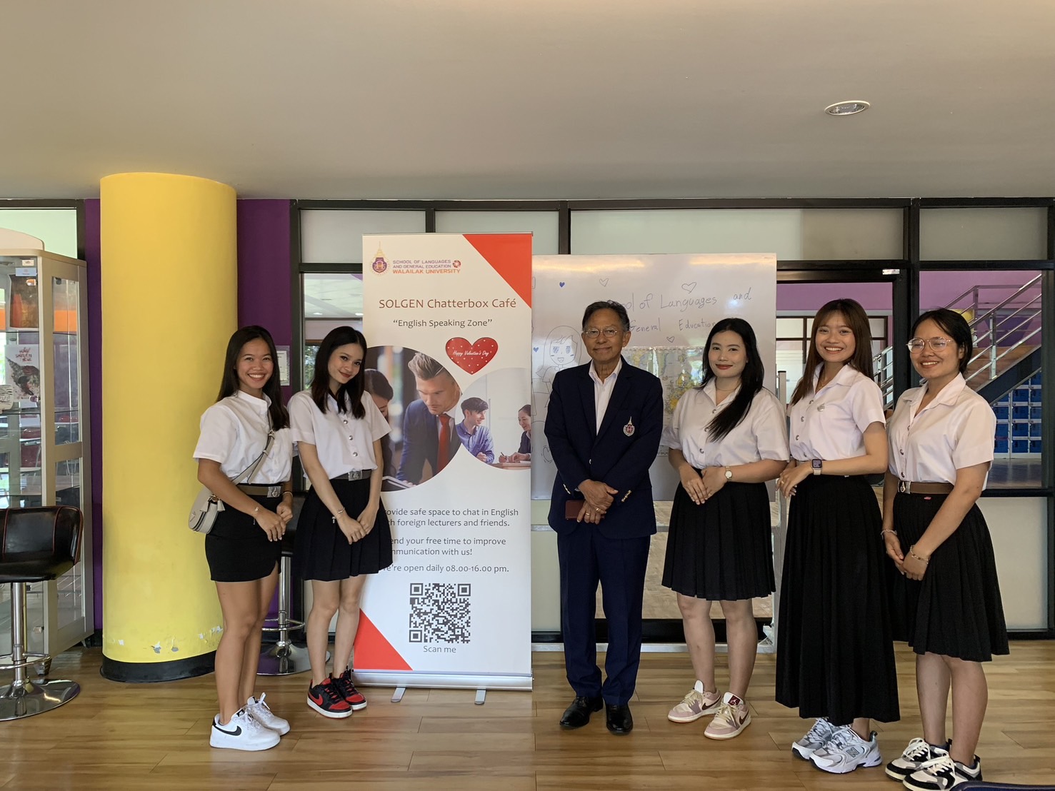 SOLGEN Chatterbox Cafe